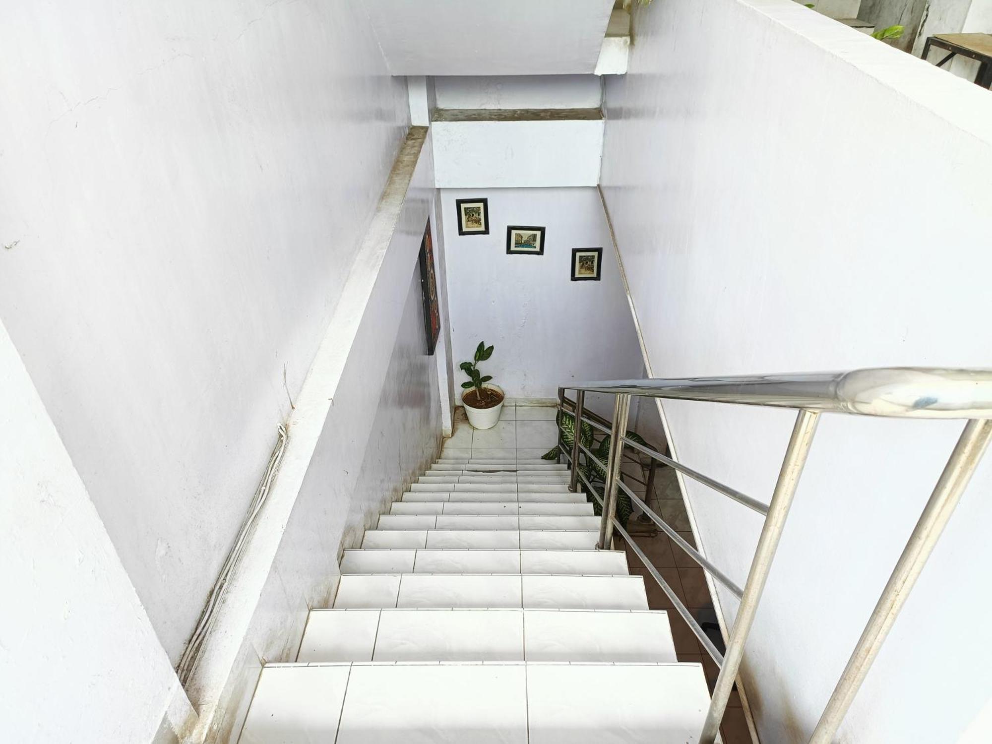 Bumi Merpati Residence Makassar Mitra Reddoorz Εξωτερικό φωτογραφία